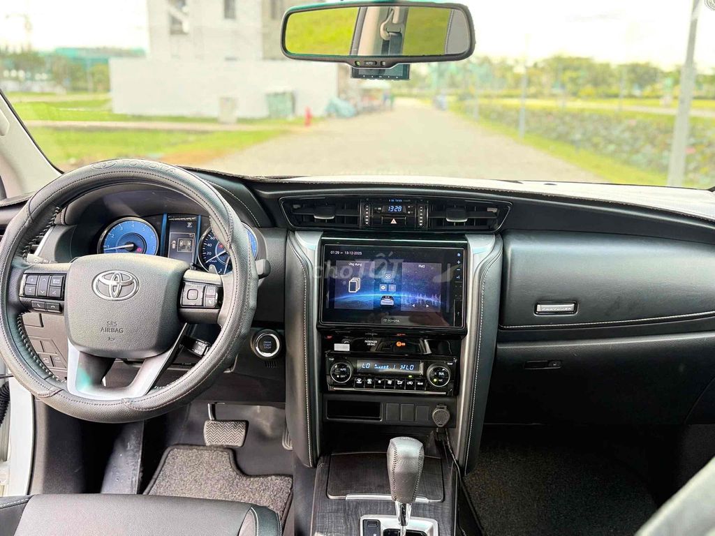 Toyota Fortuner 2.7V 2024 lướt 39.000km xe như mới. Mua bán Ô tô tại Quận 1 Tp Hồ Chí Minh được đăng bởi Nguyên hình 6