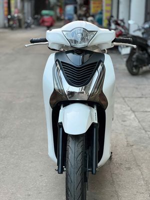 Cần bán nhanh chiếc SH 125Fi, 2015, biển 29, zin