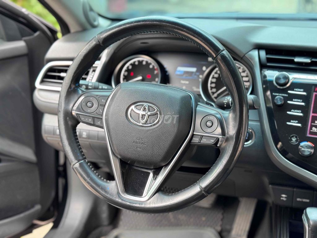 Bán Toyota Camry 2020 2.5Q hỗ trợ bank. Mua bán Ô tô tại Quận 3 Tp Hồ Chí Minh được đăng bởi Hoàng Gia Auto hình 11