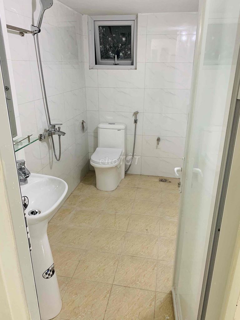 Комната 30 м² с мебелью и техникой, Каузяй