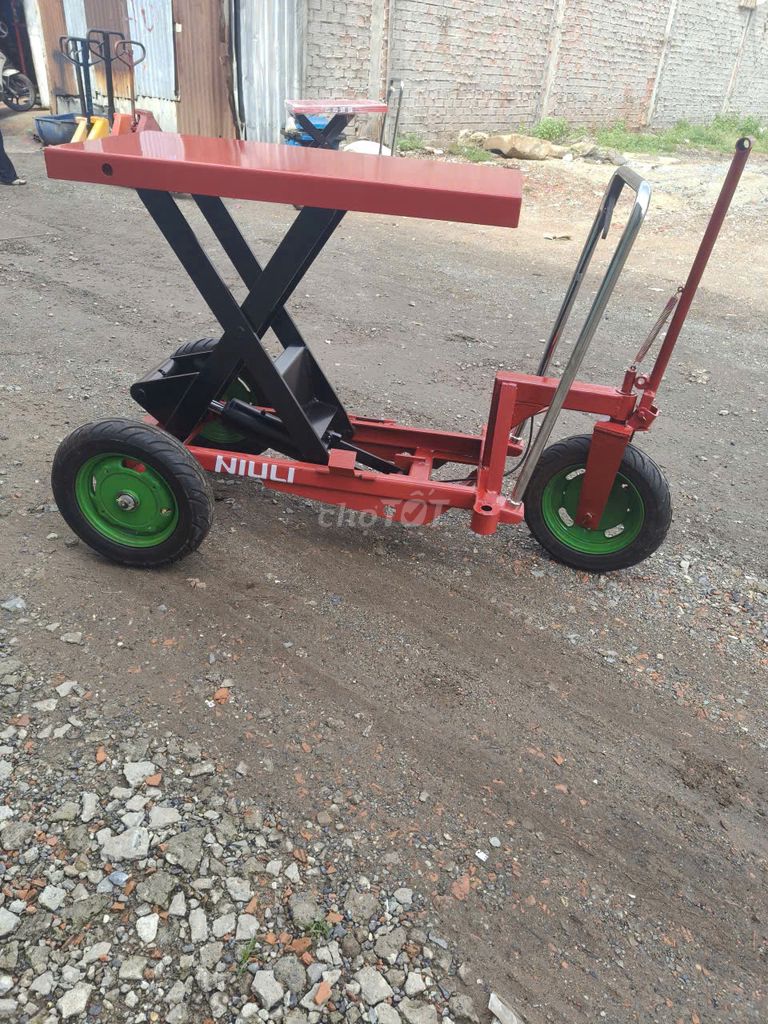 Xe nâng chậu cảnh 1 tấn cao 1m, chế 3 bánh tay ga. Mua bán Phương tiện khác tại Quận Bình Tân Tp Hồ Chí Minh được đăng bởi Công Nghiệp Nhật Nam hình 2