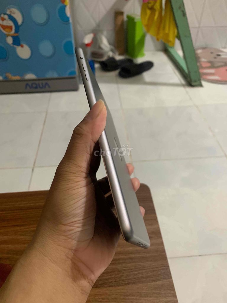 CẦN RA EM IPAD MINI 2 GIÁ SIÊU CƯNG