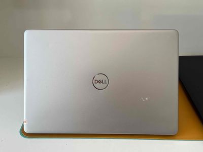 Dell Inspiron 5370 i5. Mua bán Laptop tại Quận Ninh Kiều Cần Thơ được đăng bởi Huỳnh Ngân
