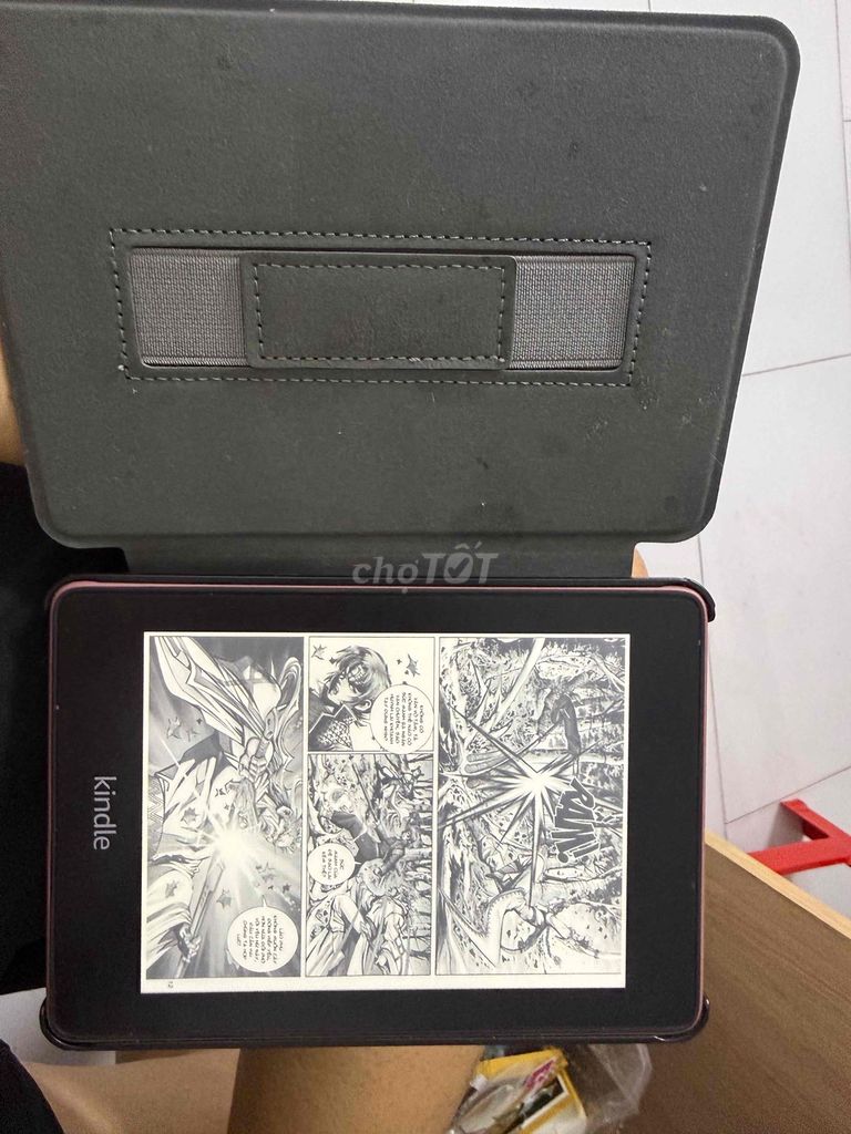 Máy đọc sách Kindle Paperwhite 4 8GB cũ kèm bao da. Mua bán Máy tính bảng tại Quận 3 Tp Hồ Chí Minh được đăng bởi Nguyen An hình 1