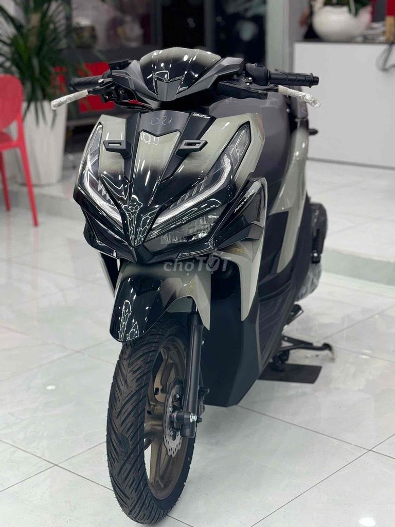 Vario 125 Xám xi măng loang đen. Hỗ trợ mua góp. Mua bán Xe máy tại Huyện Củ Chi Tp Hồ Chí Minh được đăng bởi Xe Máy Nhập Khẩu Củ Chi hình 1