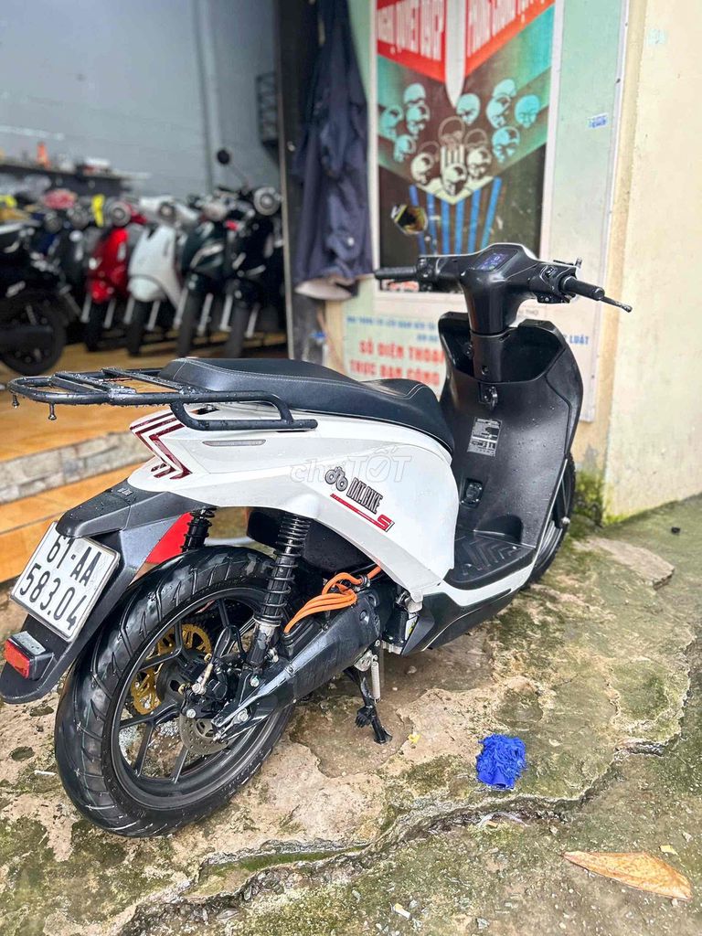 Электрический скутер Datbike Quantum S1 белый 17000 км