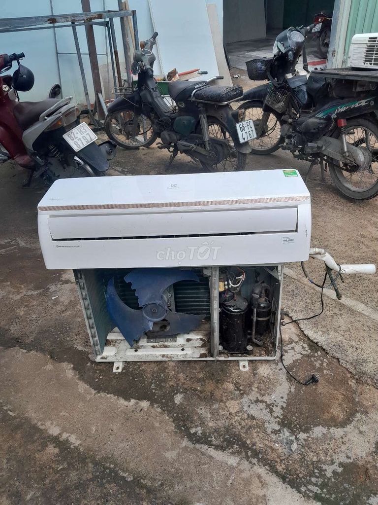 Máy lạnh Electrolux ESV18CRR-C2E 2 ngựa Inverter. Mua bán Máy lạnh, điều hoà tại Quận 12 Tp Hồ Chí Minh được đăng bởi Nguyễn Việt  hình 1