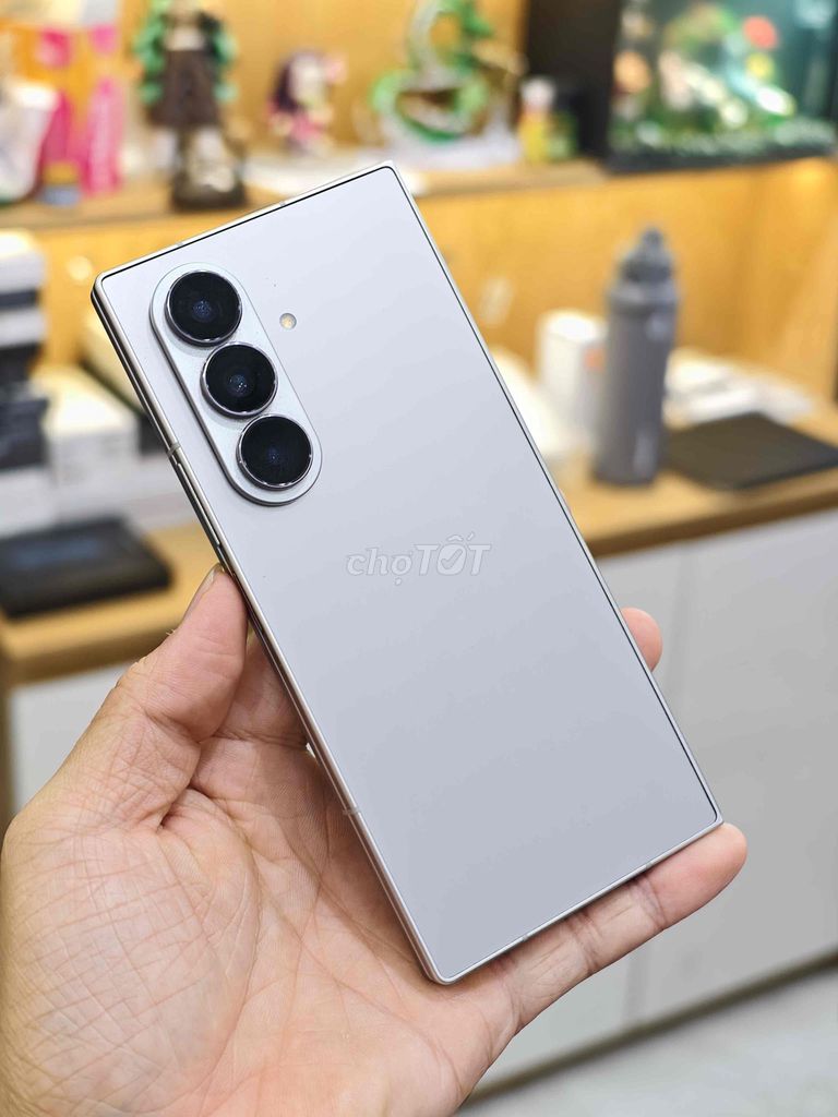Samsung Galaxy Z Fold7 12GB/512GB Bạc 2 Sim. Mua bán Điện thoại tại Quận 10 Tp Hồ Chí Minh được đăng bởi Khánh Trần hình 1