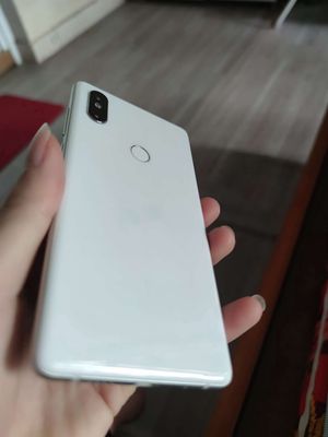 Xiaomi Mi Mix 2S Trắng 6/64. Mua bán Điện thoại tại Quận Thanh Xuân Hà Nội được đăng bởi Hien nguyen