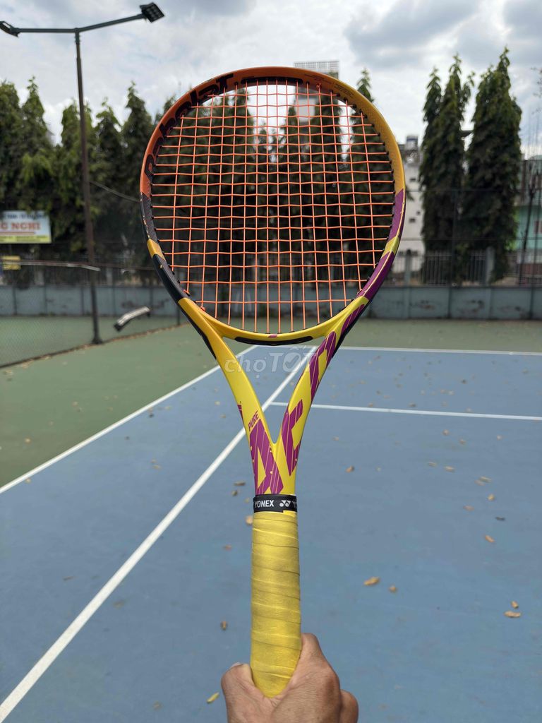 Cần bán vợt tennis babolat  Aero 285gr