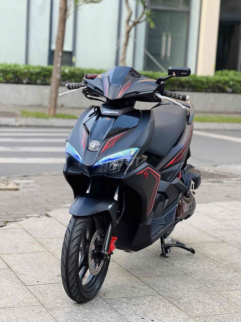 Honda Air Blade 2018 Phiên bản đặc biệt Đen. Mua bán Xe máy tại Quận Gò Vấp Tp Hồ Chí Minh được đăng bởi Cửa Hàng Cầm Đồ Thanh Lí Xe Máy hình 3