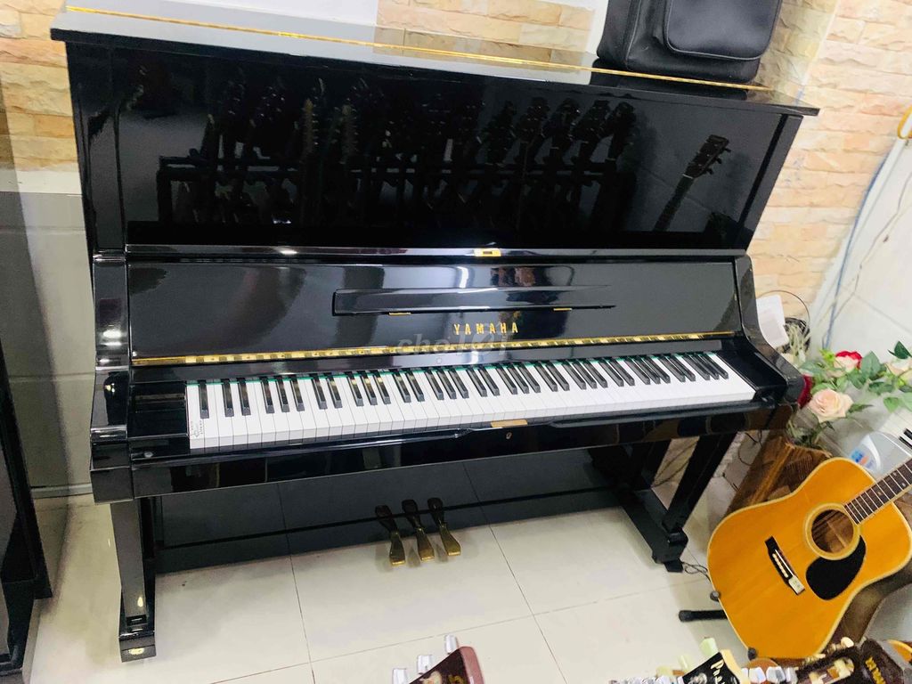 piano cơ yamaha ux