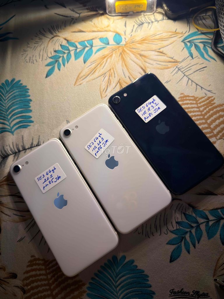 iPhone SE3 64GB Trắng Mignight & SE2 64gb. Mua bán Điện thoại tại Quận Bình Thạnh Tp Hồ Chí Minh được đăng bởi PhaOneFt hình 1