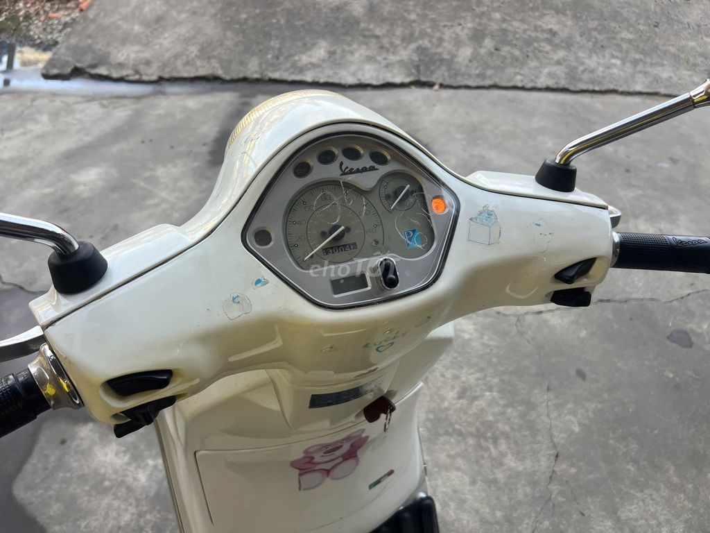 Piaggio Vespa 150 2011 Trắng. Mua bán Xe máy tại Quận Cái Răng Cần Thơ được đăng bởi Khang An hình 4