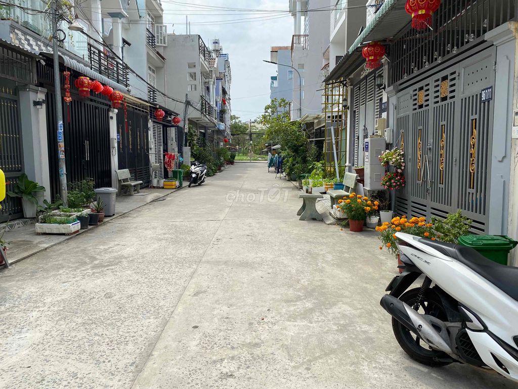 Nha hxh Đào Tông Nguyên, 58m2, 2L + ST, 3 phòng ngủ 3 WC, tt Nhà Bè