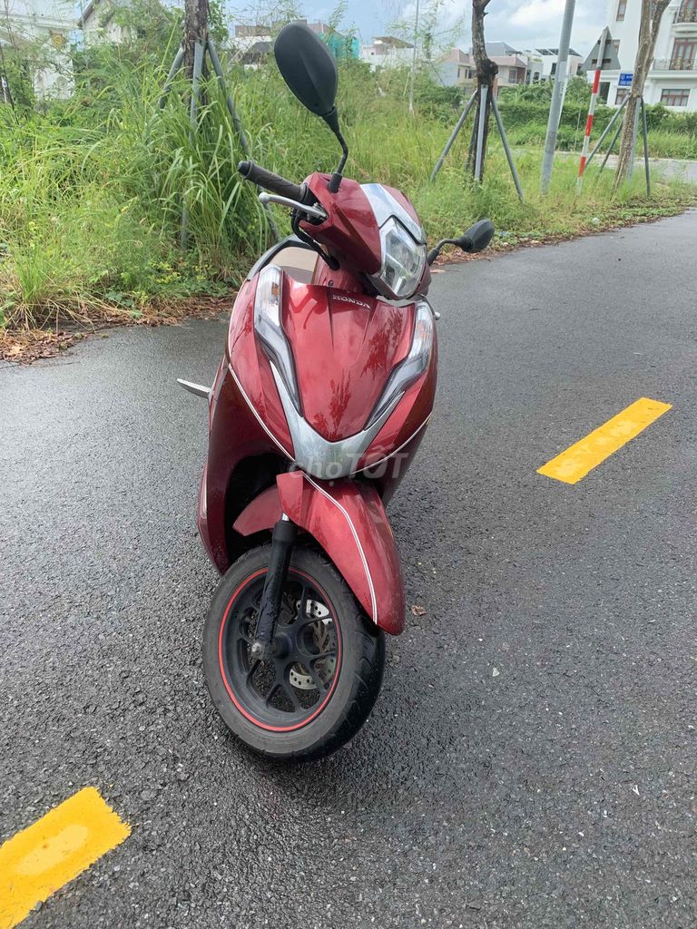 bán xe Lead 2020 màu đỏ đô còn nguyên zin. Mua bán Xe máy tại Quận Cẩm Lệ Đà Nẵng được đăng bởi Lê Hiếu hình 2