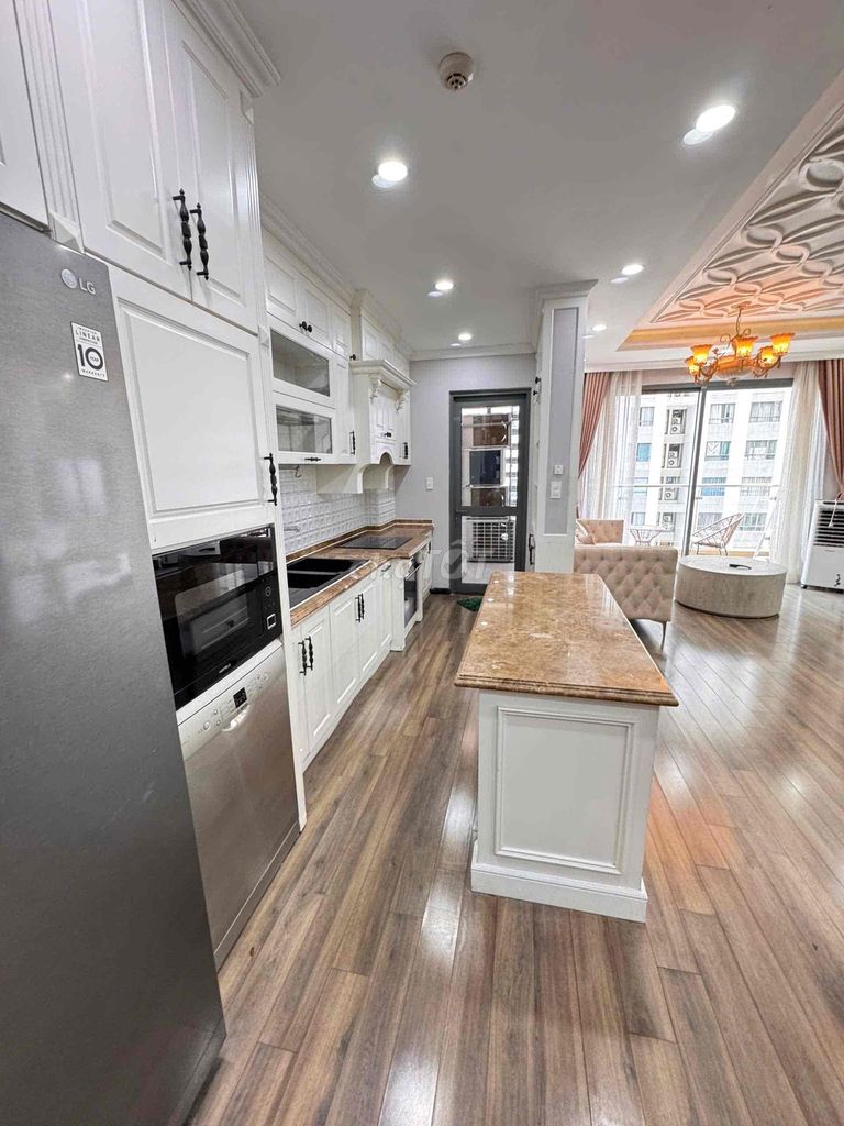Сдается в аренду Gold View, 3 спальни, 2 туалета, 117 м, всего 26 кв. м, новый дом, новый интерьер