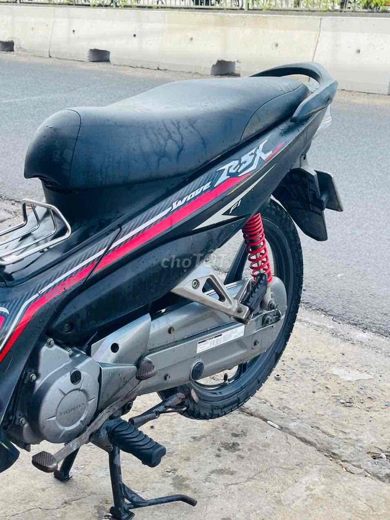 Honda Wave RSX Đỏ đen Fi 2017. Mua bán Xe máy tại Huyện Củ Chi Tp Hồ Chí Minh được đăng bởi Vuvan kha hình 3
