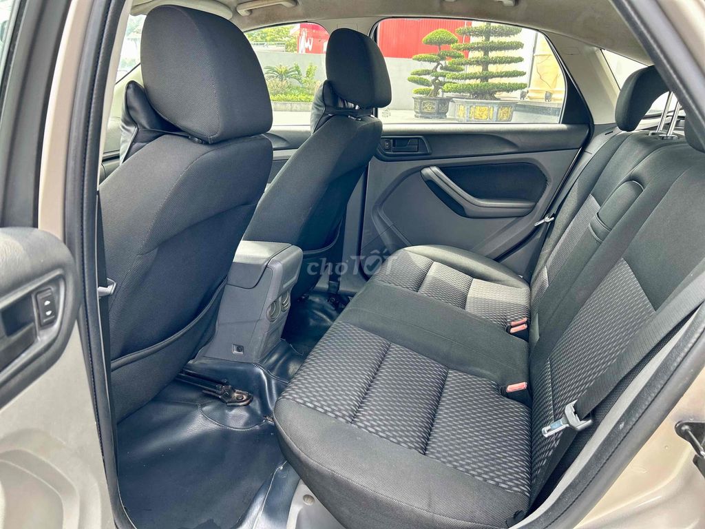 Ford Focus 2010 1 chủ từ mới. Mua bán Ô tô tại Quận Cẩm Lệ Đà Nẵng được đăng bởi Lương văn vỹ  hình 10