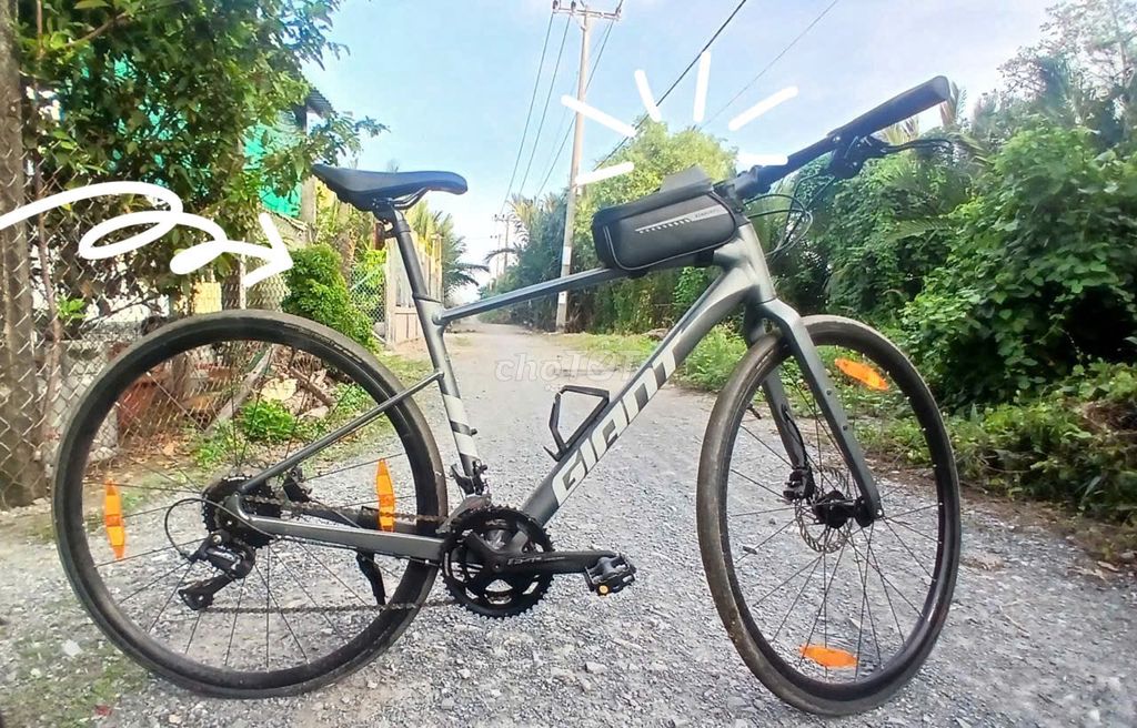 Xe đạp touring GIANT Fastroad 2024 Xám. Mua bán Xe đạp tại Quận 6 Tp Hồ Chí Minh được đăng bởi Thanh Thảo hình 4
