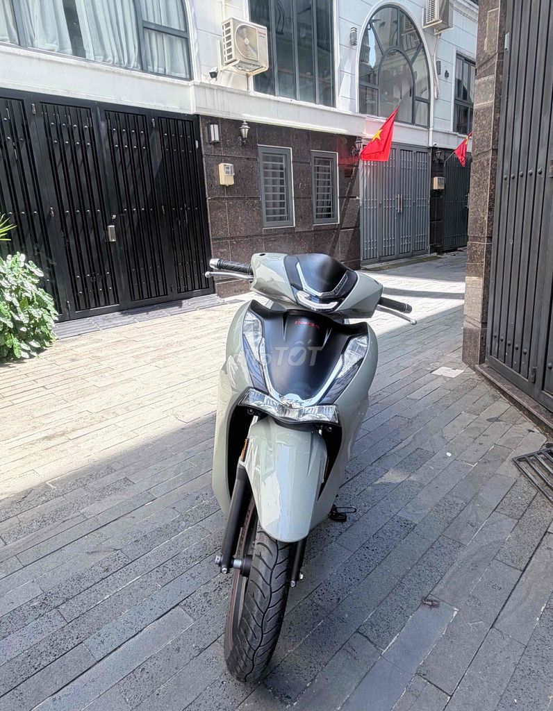 🏍️ Cần bán Honda SH 350i. Mua bán Xe máy tại Quận Bình Thạnh Tp Hồ Chí Minh được đăng bởi Cherry Tran hình 11