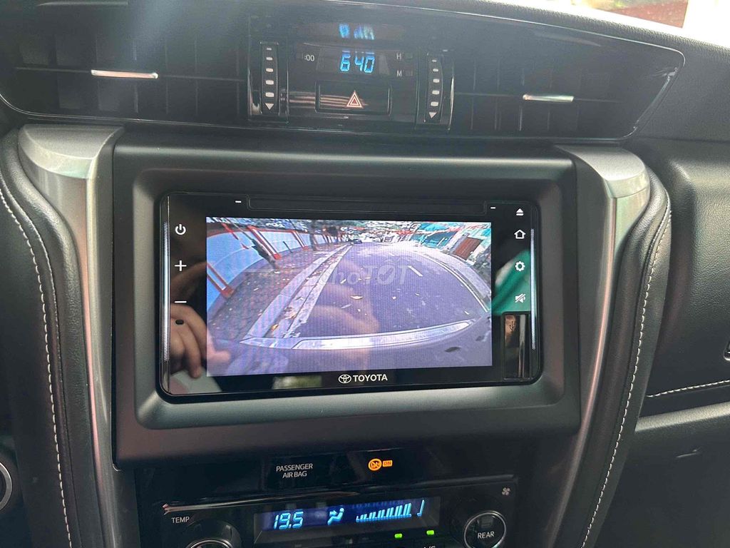 Toyota Fortuner 2.4AT 4x2 sx 2022 máy dầu. Mua bán Ô tô tại Quận Cầu Giấy Hà Nội được đăng bởi Cao Quý hình 13