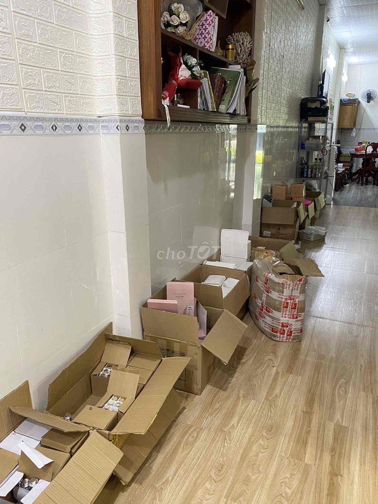 Tuyển Nhân Viên Đóng Gói SHOPEE ,TIKTOK Tại Kho. Việc làm tại Quận 12 Tp Hồ Chí Minh được đăng bởi Catchy cosmetics hình 4