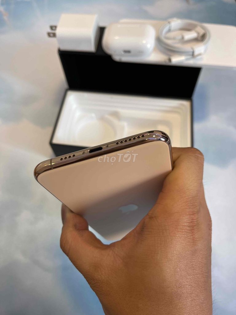 iPhone 11 Pro Max 256G Gold QTế Zin Đét Pin Zin94%. Mua bán Điện thoại tại Quận 1 Tp Hồ Chí Minh được đăng bởi Hủ Vàng Tài Lộc hình 6