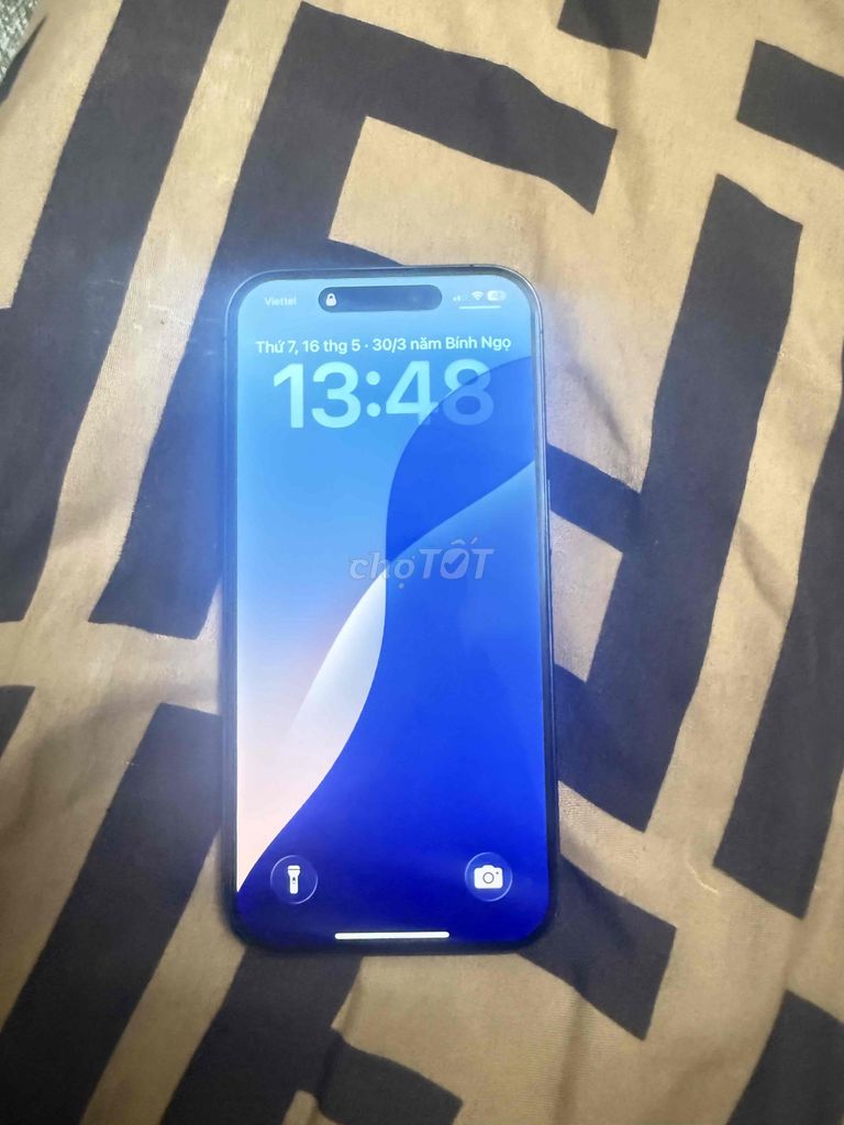Apple iPhone 15 Pro Xám. Mua bán Điện thoại tại Quận Sơn Trà Đà Nẵng được đăng bởi Tuấn Tài hình 1