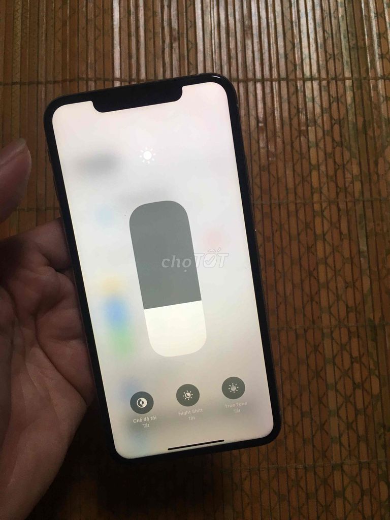 Apple iPhone Xs Max 64GB Trắng. Mua bán Điện thoại tại Quận Tây Hồ Hà Nội được đăng bởi Viet hình 1