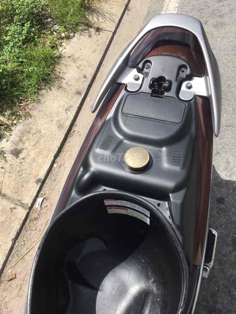 Hayate màu nâu vàng còn rất mới. Mua bán Xe máy tại Huyện Hóc Môn Tp Hồ Chí Minh được đăng bởi My hình 7