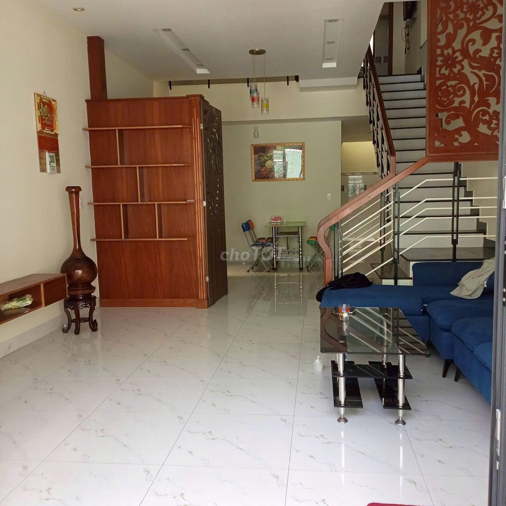 Nhà 3 tầng kiệt ô tô hà thị thân - gần cầu rồng