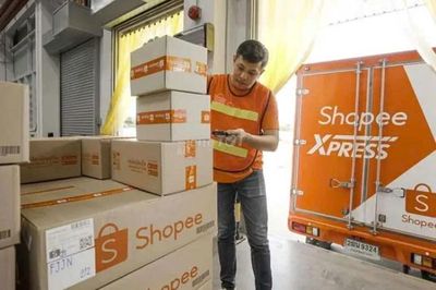 SHOPEE logo