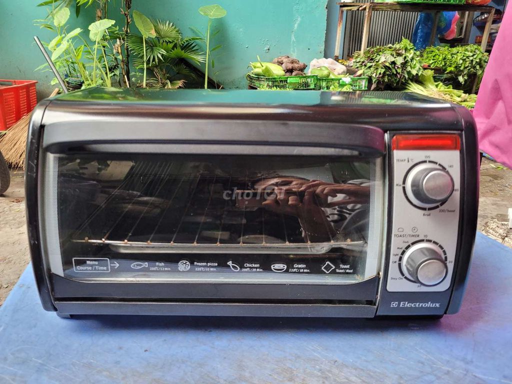 Lò nướng điện Electrolux EOT3000 còn đẹp 😍. Mua bán Bếp, lò, đồ điện nhà bếp tại Quận 10 Tp Hồ Chí Minh được đăng bởi Old Chilli Second Hand Shop hình 1