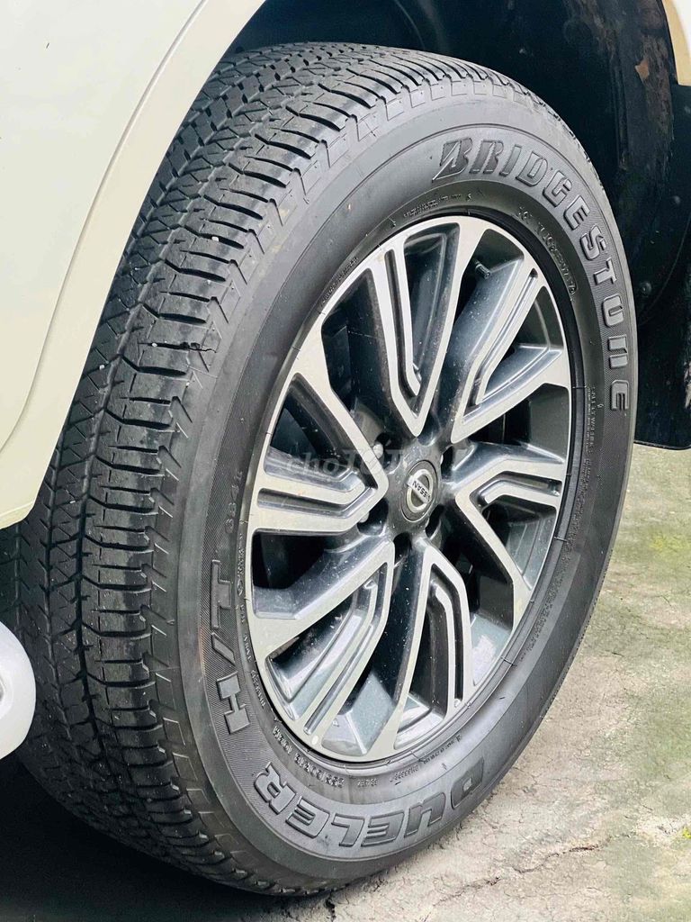 NISSAN TERRA V 4x4. Mua bán Ô tô tại Quận Tân Phú Tp Hồ Chí Minh được đăng bởi Thuý Thanh hình 3