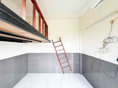 TRỌ KHU CNC