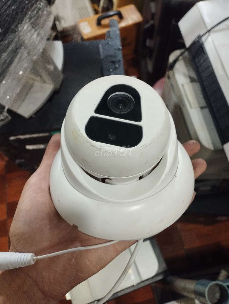 Xác camera 100k khá đẹp