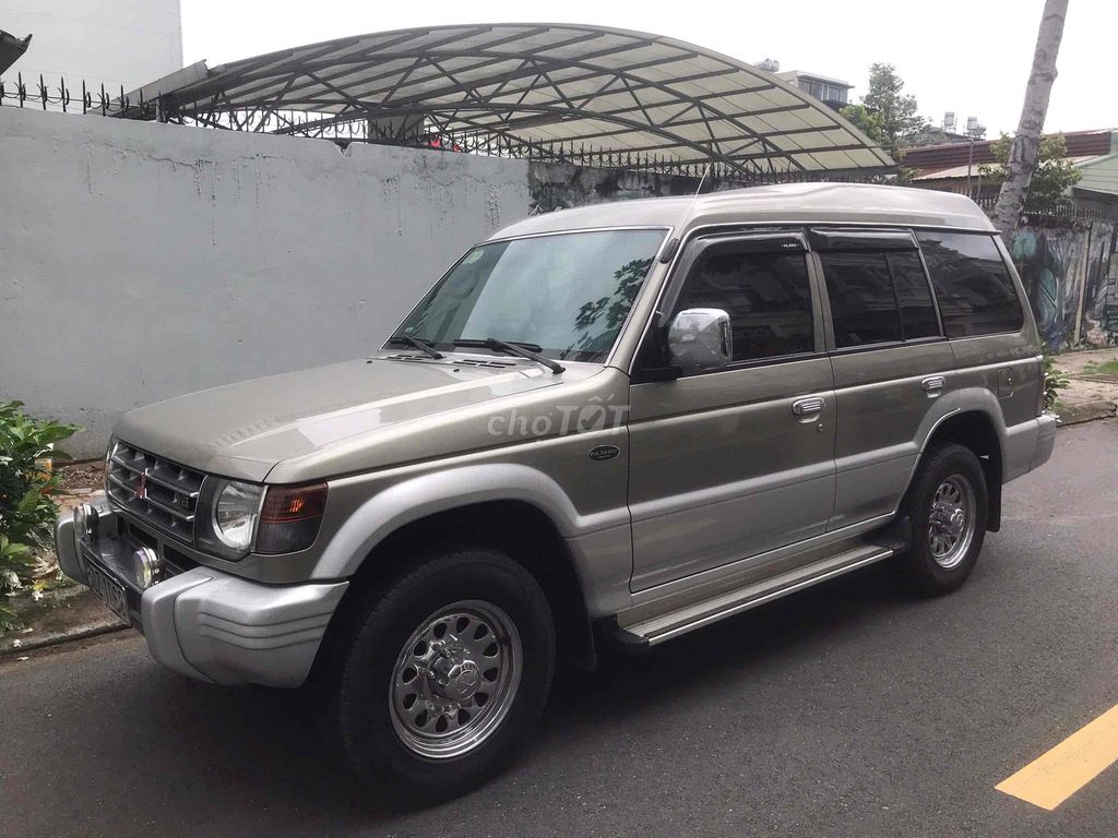 Mitsubishi Pajero 2006 3.0 - 165000 km. Mua bán Ô tô tại Quận Gò Vấp Tp Hồ Chí Minh được đăng bởi Võ hình 8