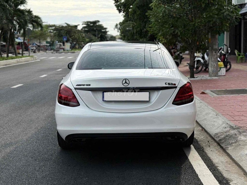 Mercedes Benz C200 up C300 model 2019. Mua bán Ô tô tại Quận 8 Tp Hồ Chí Minh được đăng bởi Khoa nguyễn hình 3