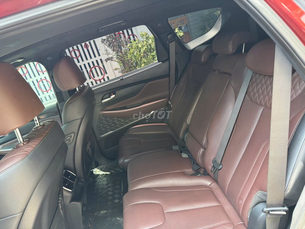 Hyundai SantaFe 2.2D Premium 4x4 Đỏ model 2021. Mua bán Ô tô tại Quận 12 Tp Hồ Chí Minh được đăng bởi Xuân Trường hình 5
