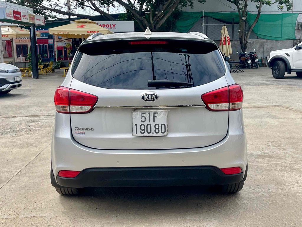 Kia Rondo Bạc 7 chỗ Số tự động. Mua bán Ô tô tại Quận Bình Tân Tp Hồ Chí Minh được đăng bởi Tài hình 5