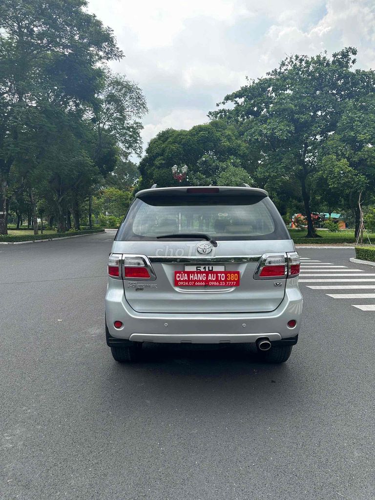 Toyota Fortuner 2009 -AT
