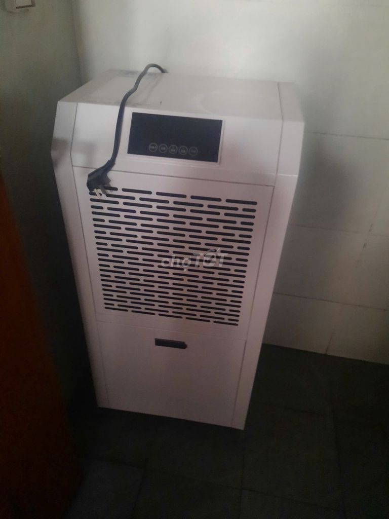 Máy hút ẩm Nanjing Chuanteng CT-7156C mới 100%. Mua bán Nội thất, đồ gia dụng khác tại Huyện Thuỷ Nguyên Hải Phòng được đăng bởi CVN VIETNAM hình 1