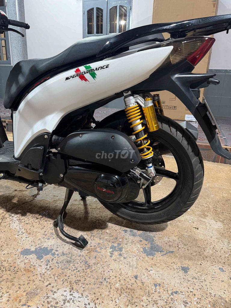 cần bán sh 150 2016 smakey .lên full áo ý.đồ chơi. Mua bán Xe máy tại Huyện Cẩm Mỹ Đồng Nai được đăng bởi Tâm hình 4