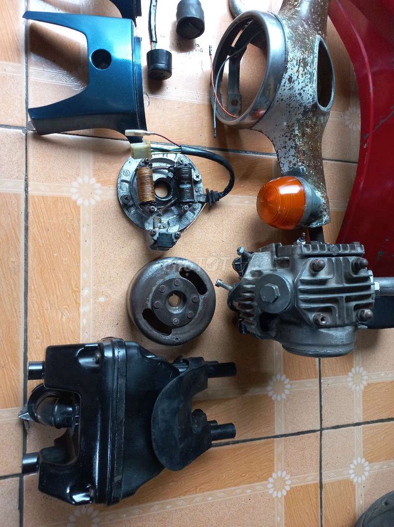 Phụ tùng zin tháo xe Cub 81. Mua bán Phụ tùng xe tại Quận Hà Đông Hà Nội được đăng bởi Lê Công Tuấn Anh hình 3