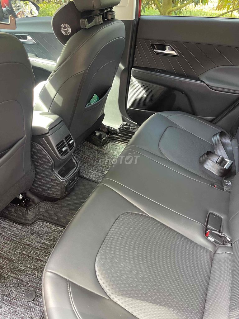 Hyundai Accent 2025 Đỏ 13.000 km. Mua bán Ô tô tại Thành phố Biên Hòa Đồng Nai được đăng bởi Đỗ tiến Dũng hình 8