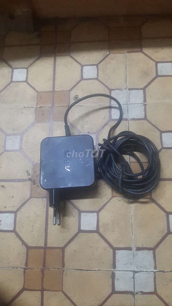 Cục nguồn laptop Asus 19V Đen. Mua bán Phụ kiện (Màn hình, Chuột...) tại Quận Tân Phú Tp Hồ Chí Minh được đăng bởi  cấp cô độc hình 1