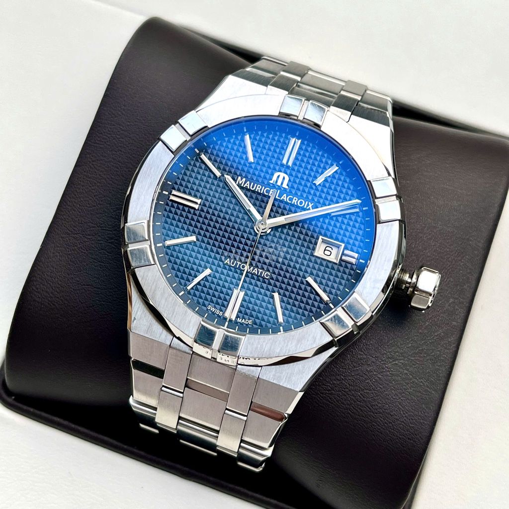 Đồng hồ nam Maurice Lacroix 42mm xanh lướt đẹp