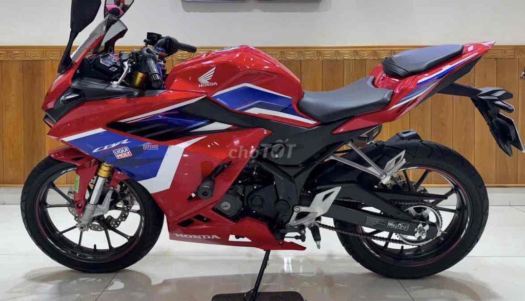 😚HONDA CBR150R BẢN ABS SIU KENG , MÀU ĐỎ