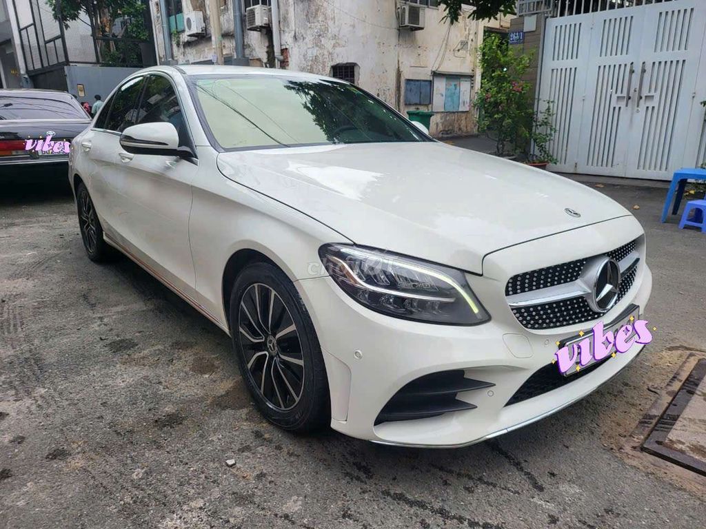 Mercedes-Benz C200 Xăng Điện Trắng. Mua bán Ô tô tại Huyện Cần Giuộc Long An được đăng bởi thanh hình 3